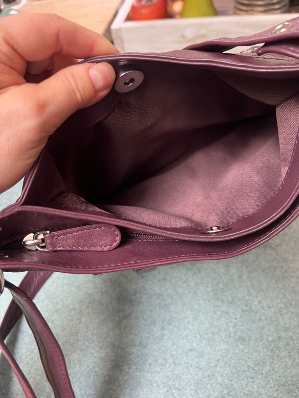 JBG International Burnished Plum Leather Bag - Picture 14 of 15